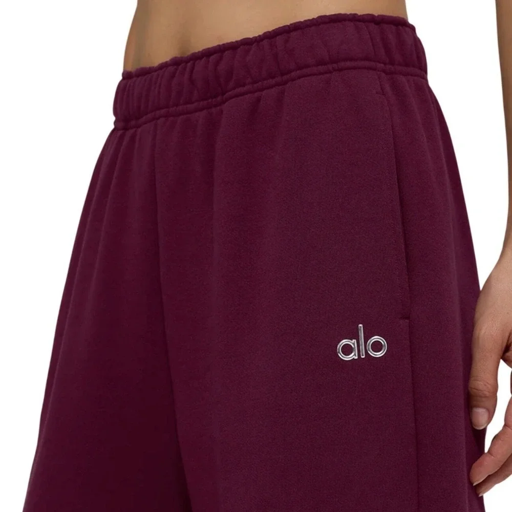 Alo Yoga Accolade‎ Straight Leg Sweatpant Wine Red Fleece Pants Medium NEW